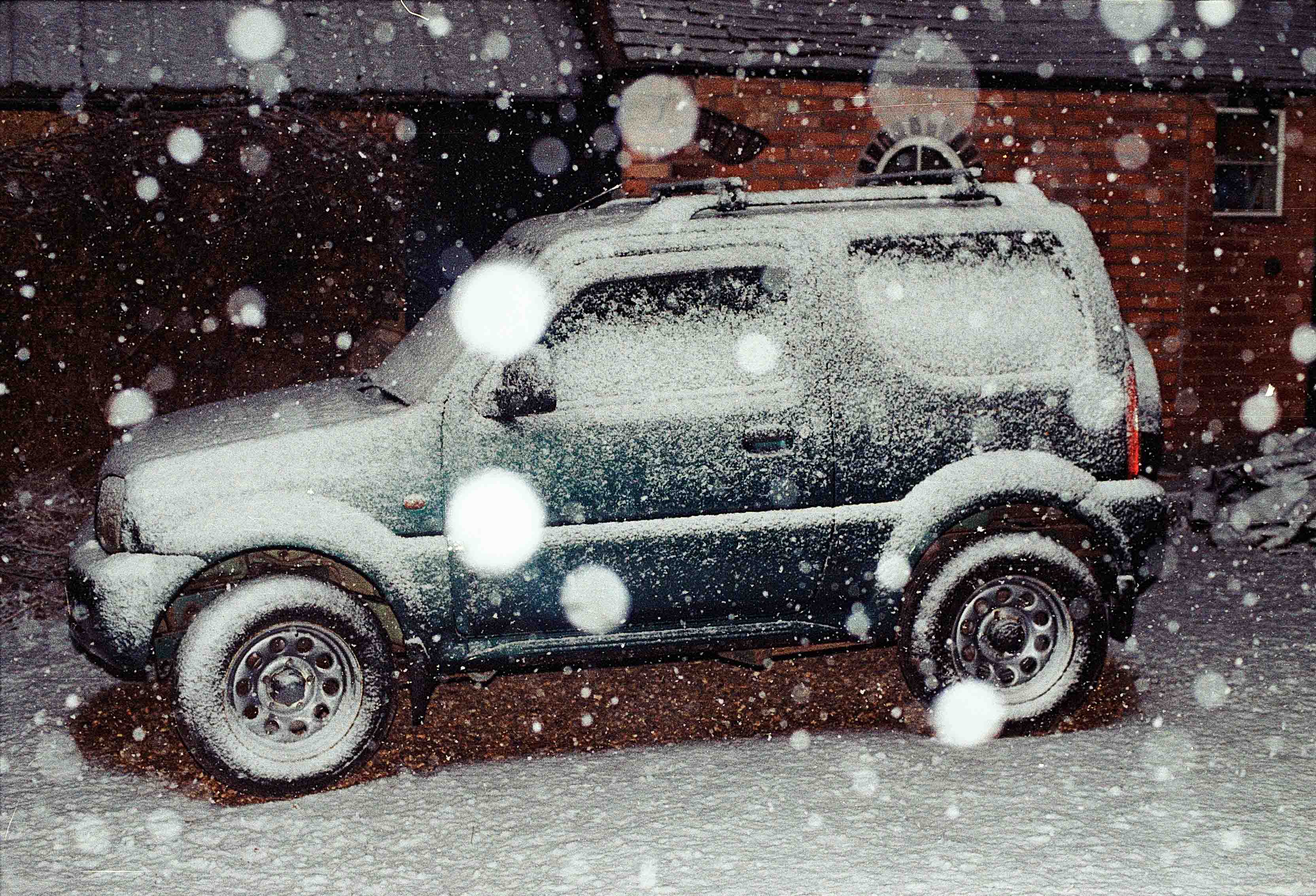 my suzuki jimny in the snow